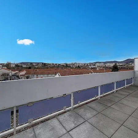 F1 Sur Clermont-fd - Parking Chartier Apartament *